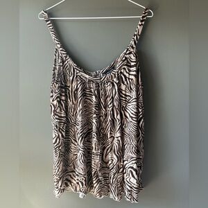 Jules + James size Large zebra black and crème patterned tank top, loose flowy